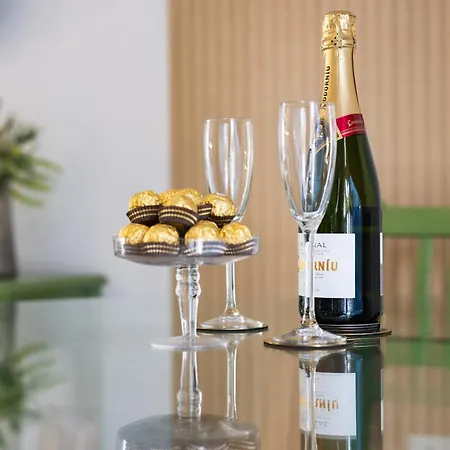 شقة New! Sea View With Aircon In Center Of Americas