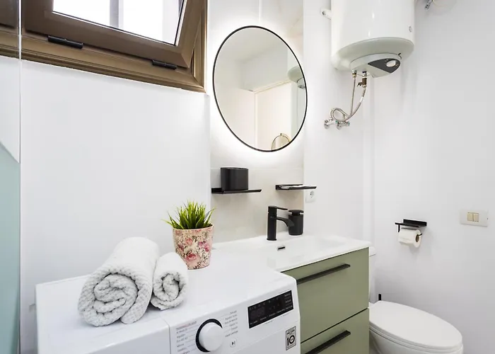 New! Sea View With Aircon In Center Of Americas Апартаменти *