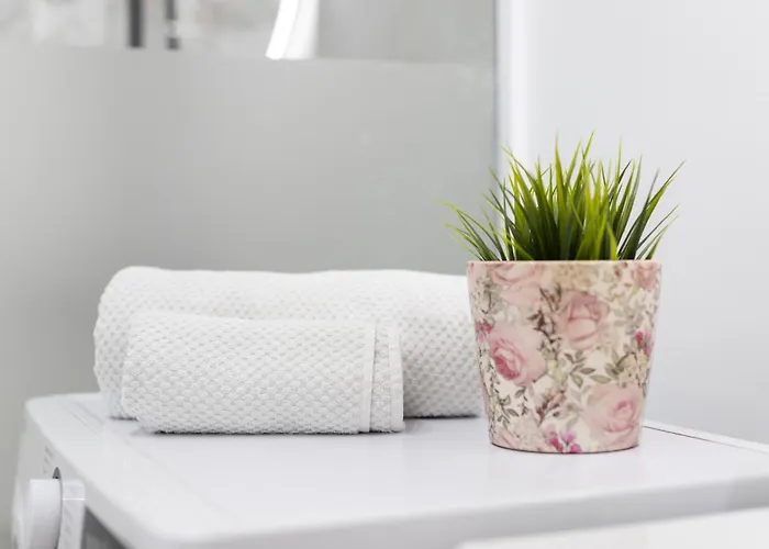 Апартаменти New! Sea View With Aircon In Center Of Americas *