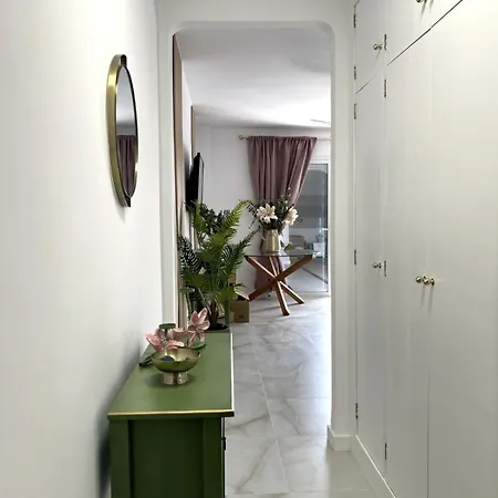New! Sea View With Aircon In Center Of Americas Apartamento