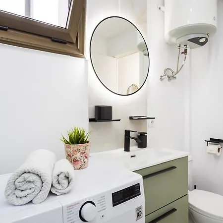 New! Sea View With Aircon In Center Of Americas Apartment *