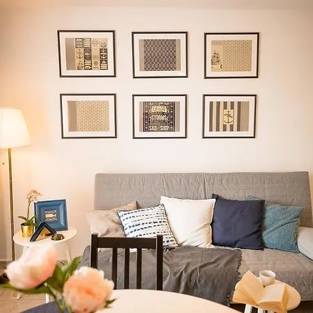 New! Sea View With Aircon In Center Of Americas Apartamento